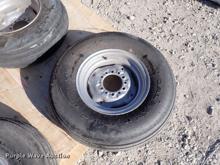 image for item JU9089 (9) tires