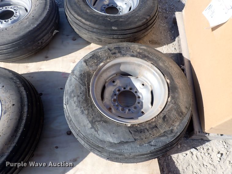 image for item JU9089 (9) tires