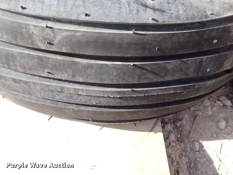 image for item JU9089 (9) tires