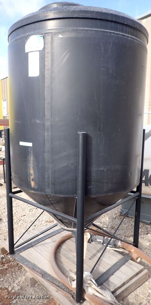 image for item JU9095 ACE Roto-Mold  tank