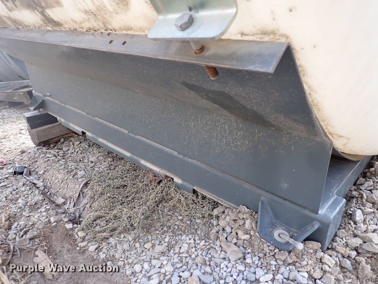 image for item JU9096 Poly tank