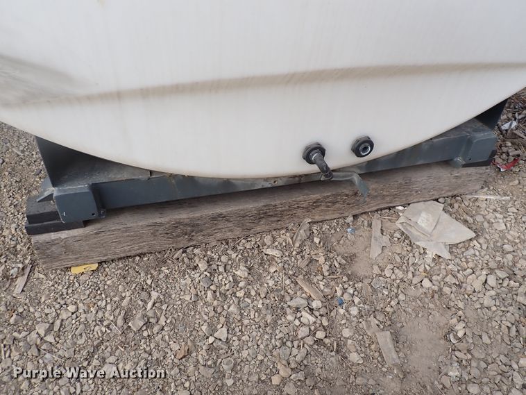 image for item JU9096 Poly tank