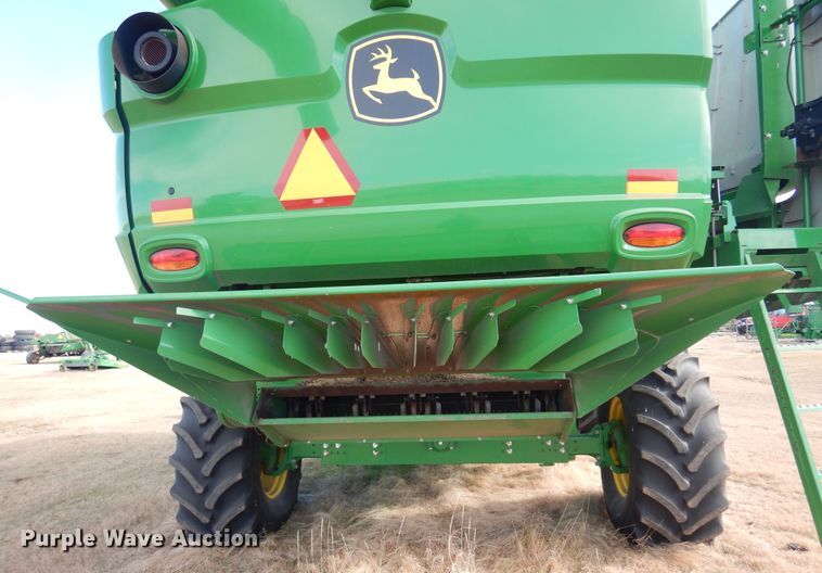 image for item KO9530 2014 John Deere S660  RWA combine