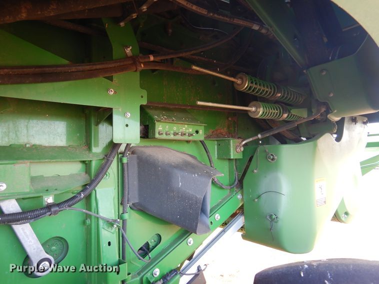 image for item KO9530 2014 John Deere S660  RWA combine