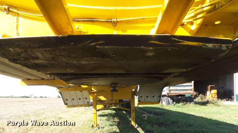 image for item DA7171 2004 Beall BAST-96-3-SB  tank trailer