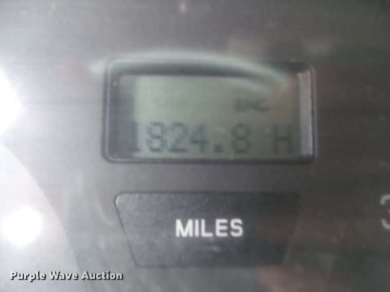 image for item DA7194 2004 Kenworth T2000  semi truck