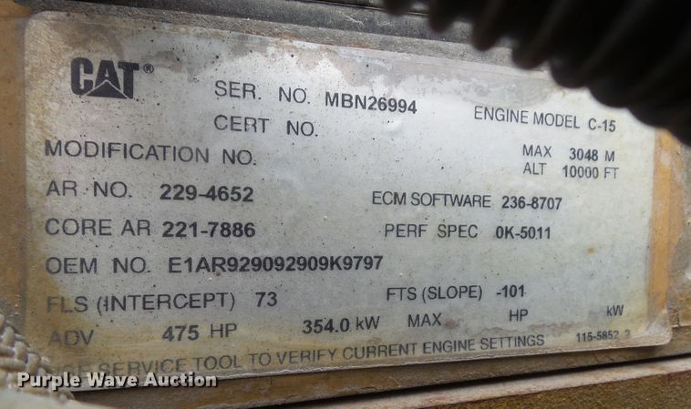 image for item DA7194 2004 Kenworth T2000  semi truck