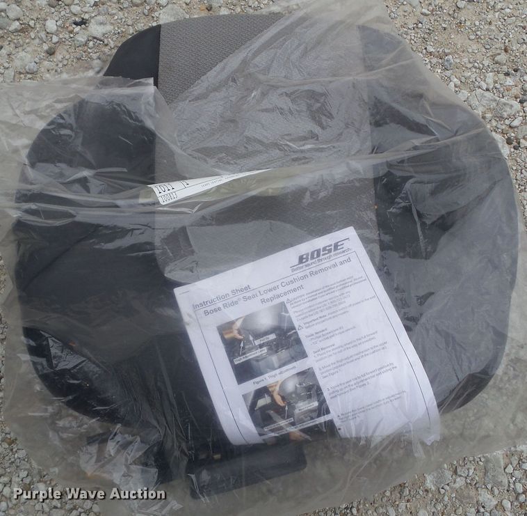 image for item DA7194 2004 Kenworth T2000  semi truck