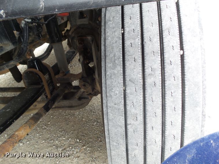 image for item DA7194 2004 Kenworth T2000  semi truck