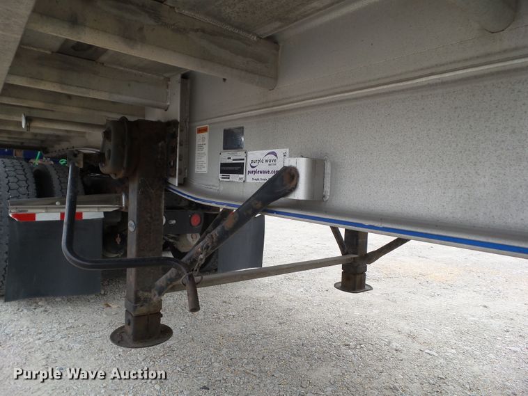 image for item DA7195 2006 East  flatbed trailer