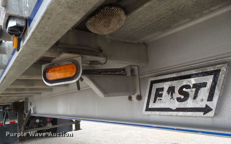 image for item DA7195 2006 East  flatbed trailer