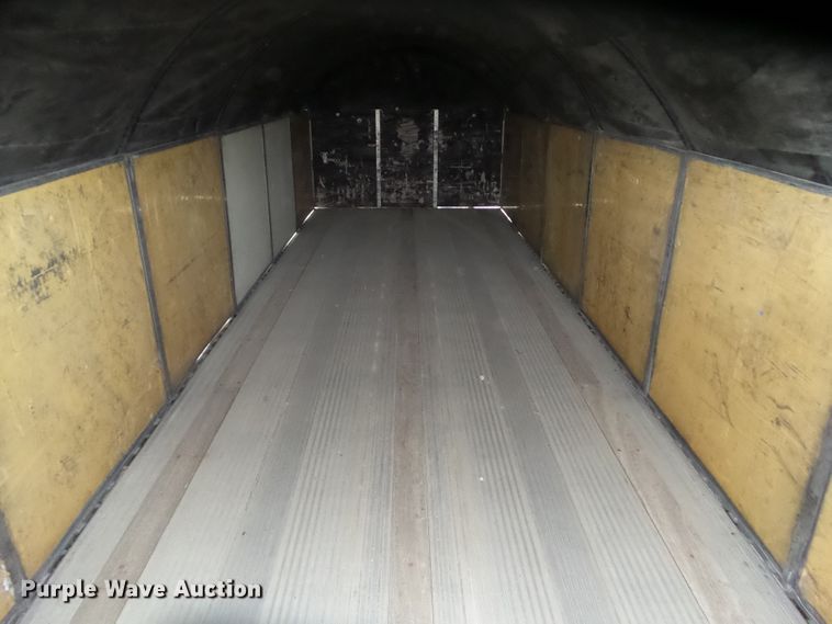 image for item DA7195 2006 East  flatbed trailer