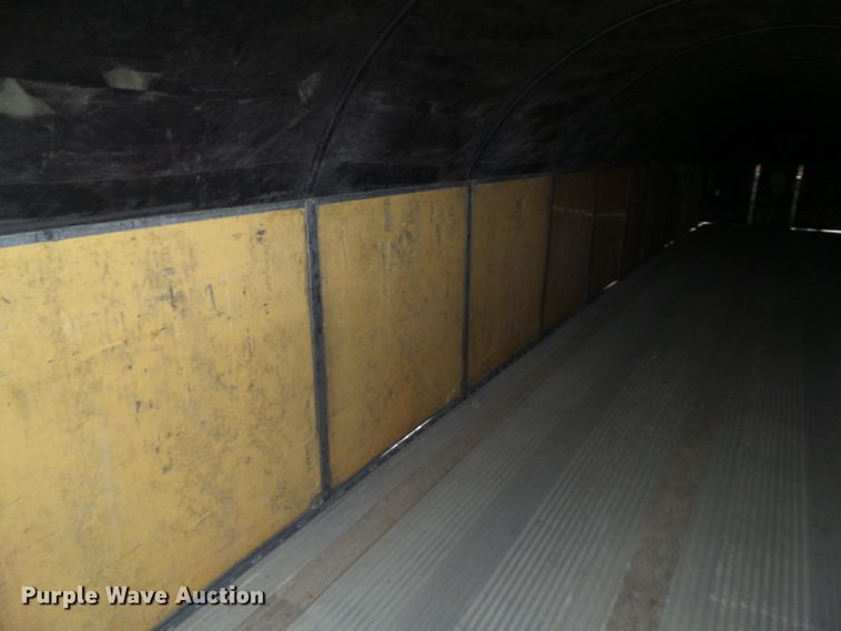 image for item DA7195 2006 East  flatbed trailer