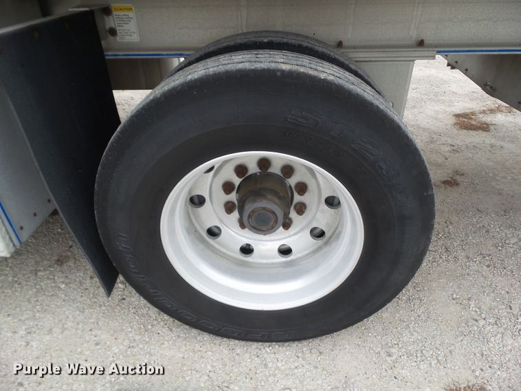 image for item DA7195 2006 East  flatbed trailer