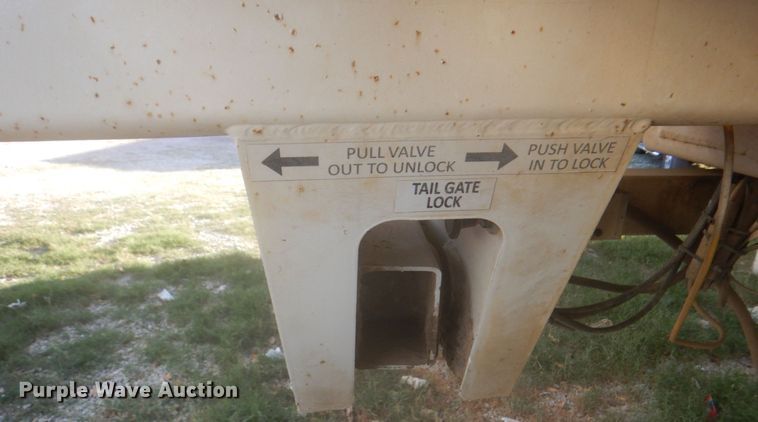 image for item DH7311 2016 Kalyn Siebert AL-3835  end dump trailer