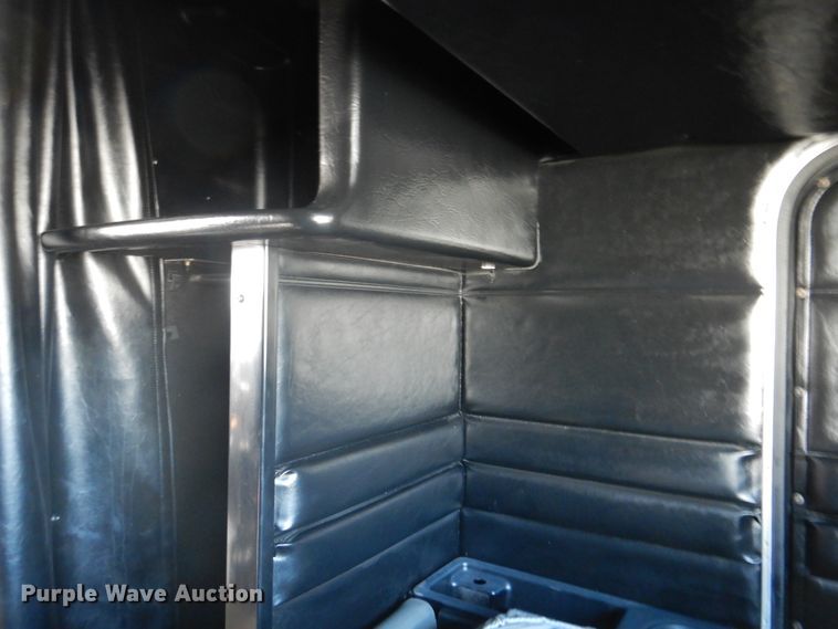 image for item DH7323 2003 Peterbilt 379  semi truck