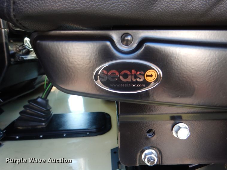 image for item DH7323 2003 Peterbilt 379  semi truck