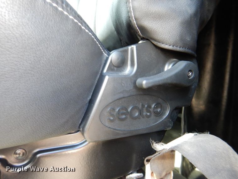 image for item DH7323 2003 Peterbilt 379  semi truck