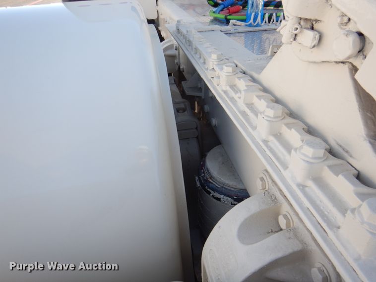 image for item DH7323 2003 Peterbilt 379  semi truck