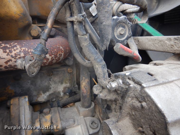 image for item DH8013 1993 International 9200  truck cab and chassis