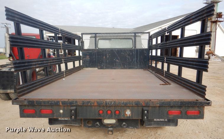 image for item DH8015 1991 International 4600  flatbed truck