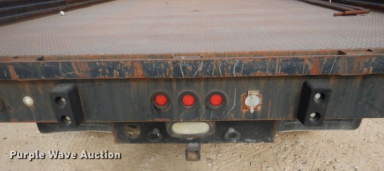 image for item DH8015 1991 International 4600  flatbed truck