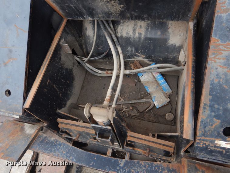 image for item DH8085 2002 Eager Beaver 55GSL  lowboy equipment trailer