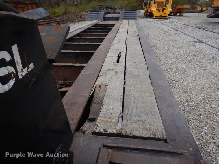 image for item DH8085 2002 Eager Beaver 55GSL  lowboy equipment trailer