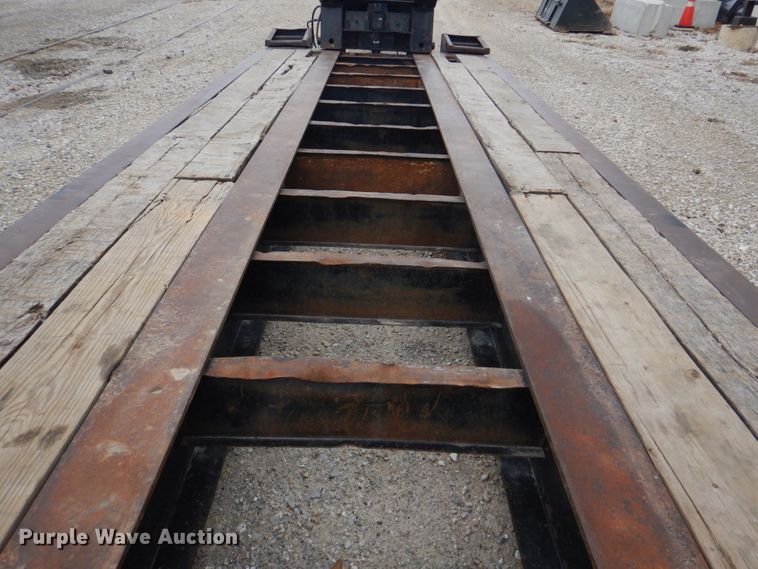 image for item DH8085 2002 Eager Beaver 55GSL  lowboy equipment trailer