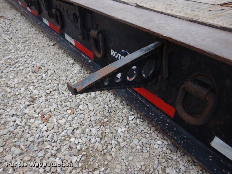 image for item DH8085 2002 Eager Beaver 55GSL  lowboy equipment trailer