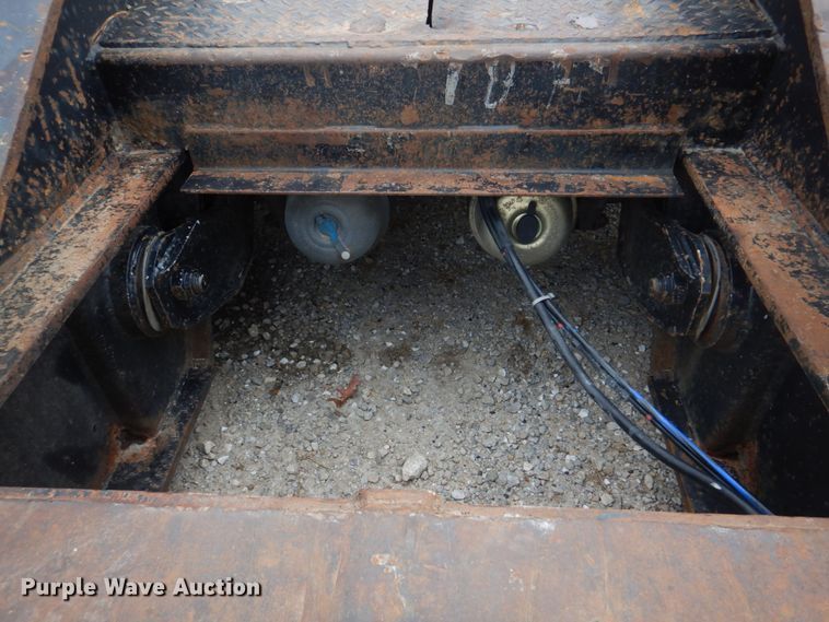 image for item DH8085 2002 Eager Beaver 55GSL  lowboy equipment trailer