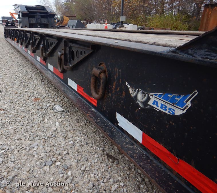 image for item DH8085 2002 Eager Beaver 55GSL  lowboy equipment trailer