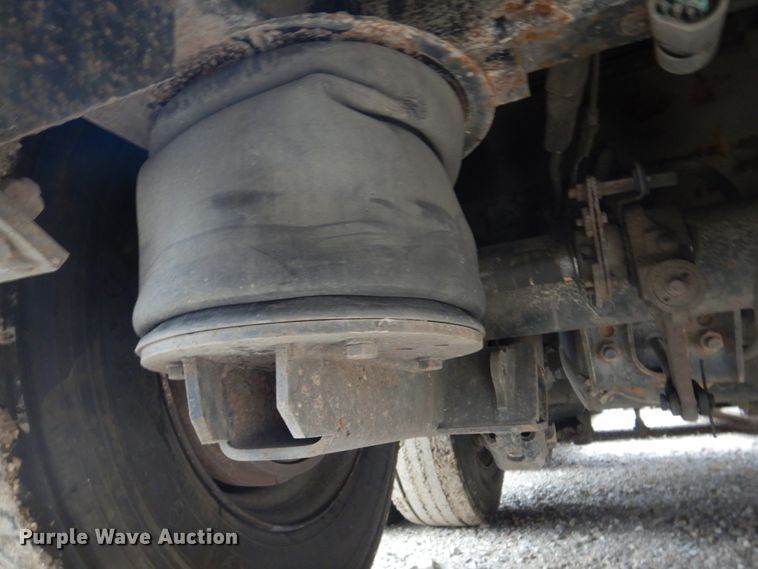 image for item DH8085 2002 Eager Beaver 55GSL  lowboy equipment trailer