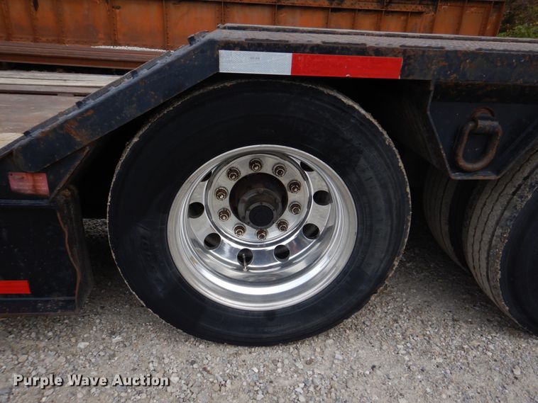 image for item DH8085 2002 Eager Beaver 55GSL  lowboy equipment trailer