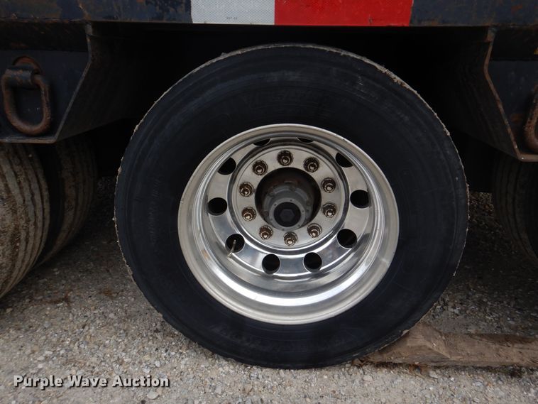 image for item DH8085 2002 Eager Beaver 55GSL  lowboy equipment trailer