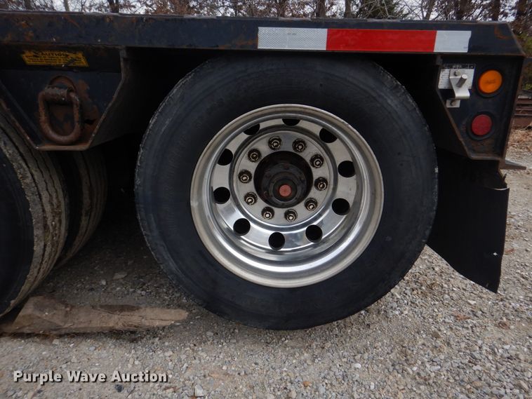image for item DH8085 2002 Eager Beaver 55GSL  lowboy equipment trailer