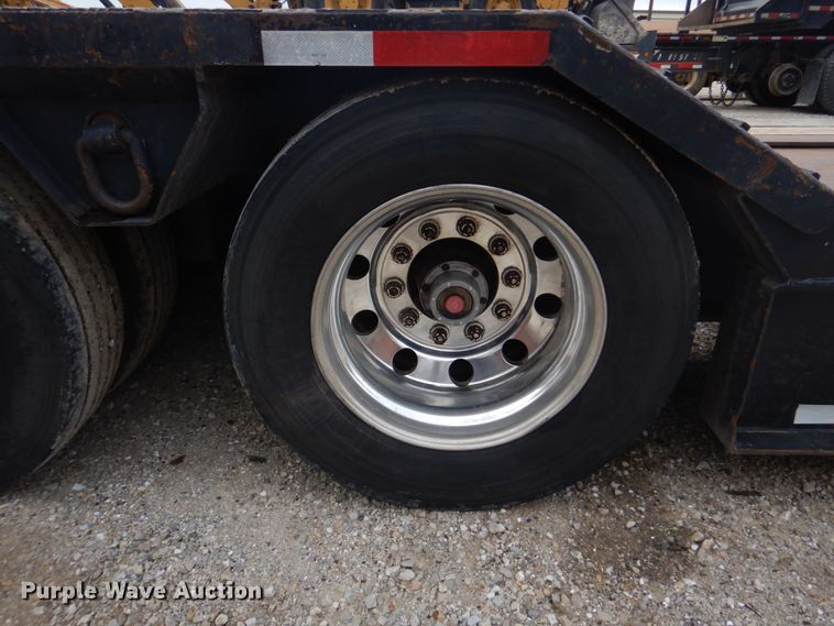 image for item DH8085 2002 Eager Beaver 55GSL  lowboy equipment trailer