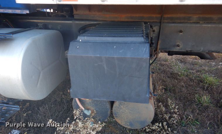 image for item DH8087 2013 International WorkStar 7300  box truck