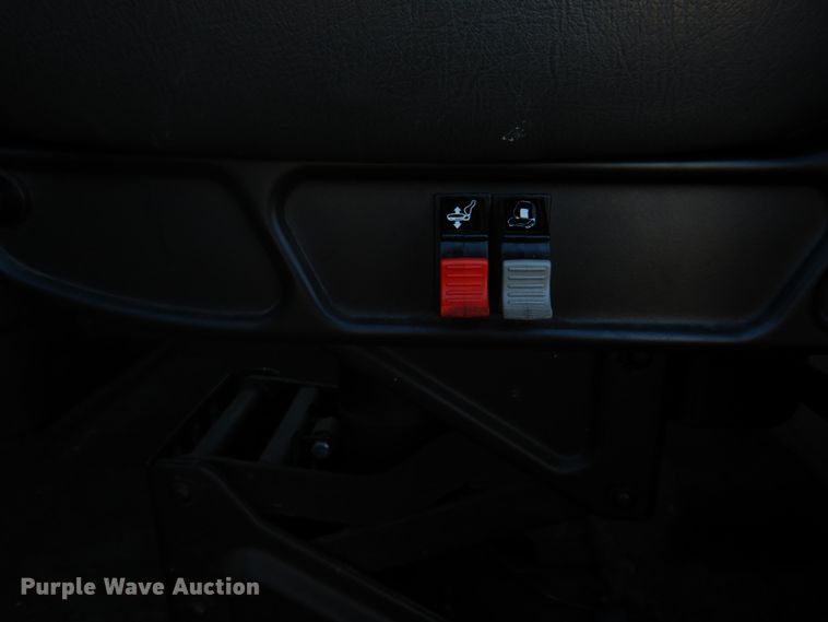 image for item DH8087 2013 International WorkStar 7300  box truck