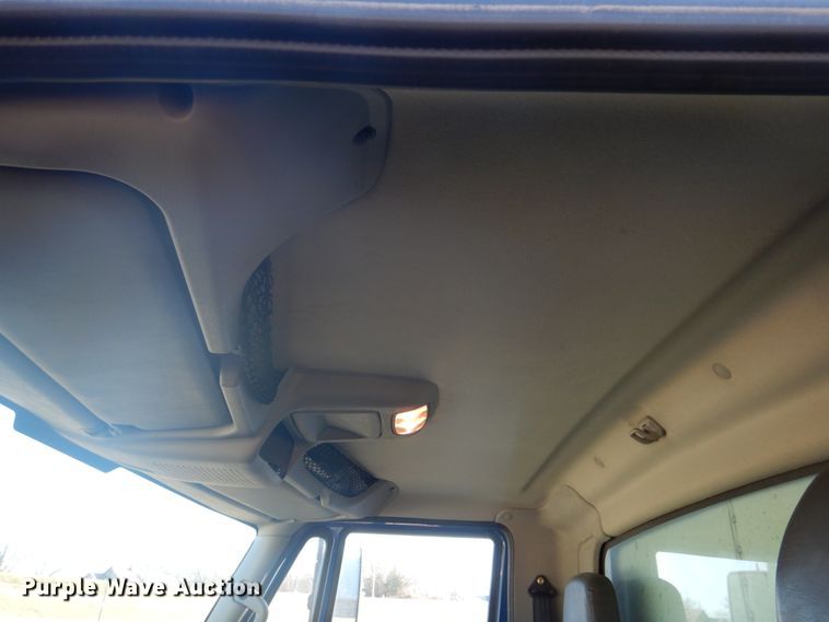 image for item DH8087 2013 International WorkStar 7300  box truck