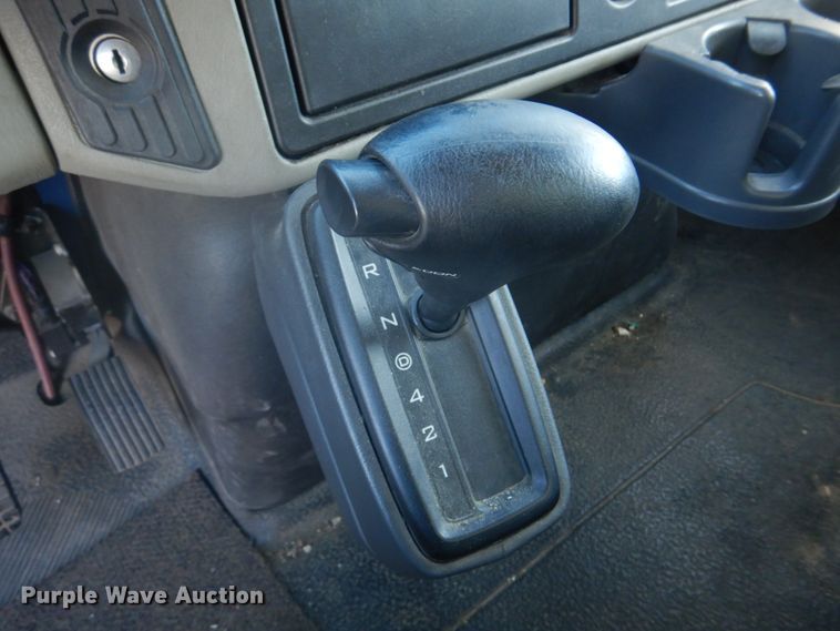 image for item DH8087 2013 International WorkStar 7300  box truck