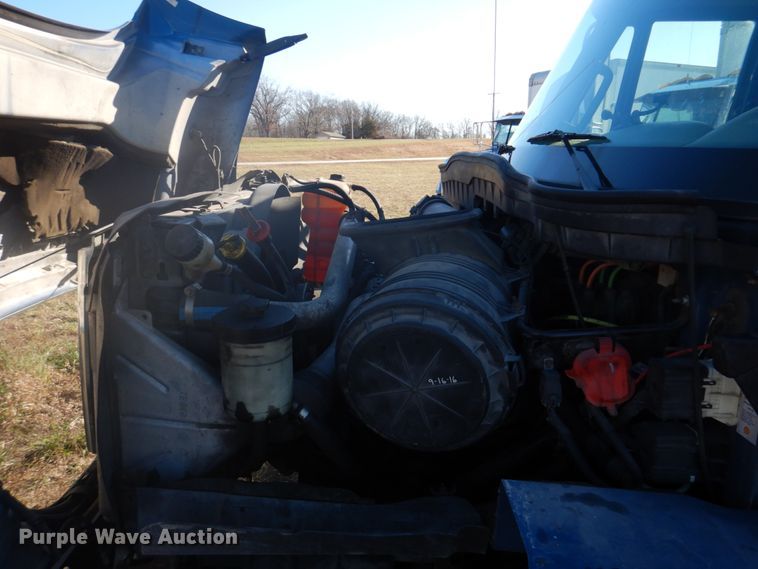 image for item DH8087 2013 International WorkStar 7300  box truck