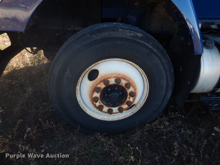 image for item DH8087 2013 International WorkStar 7300  box truck