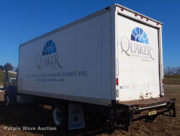 image for item DH8088 2009 Peterbilt 335  box truck