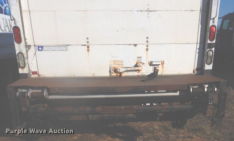 image for item DH8089 2009 Peterbilt 335  box truck