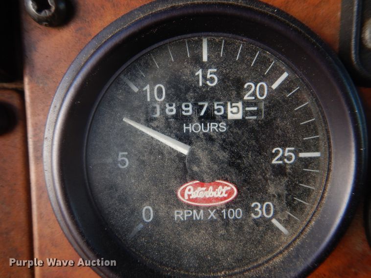 image for item DH8089 2009 Peterbilt 335  box truck