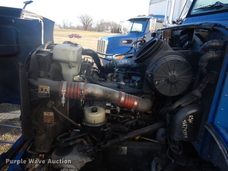 image for item DH8089 2009 Peterbilt 335  box truck