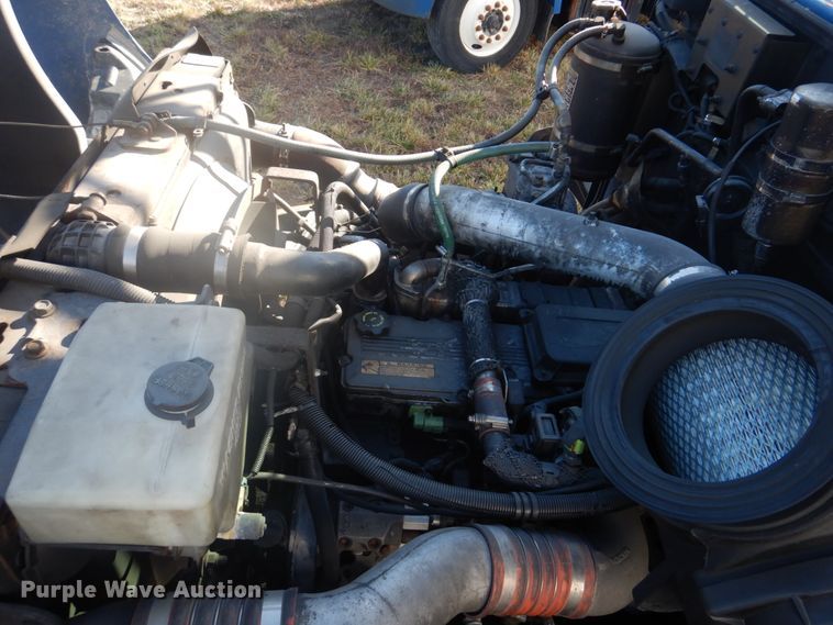 image for item DH8089 2009 Peterbilt 335  box truck