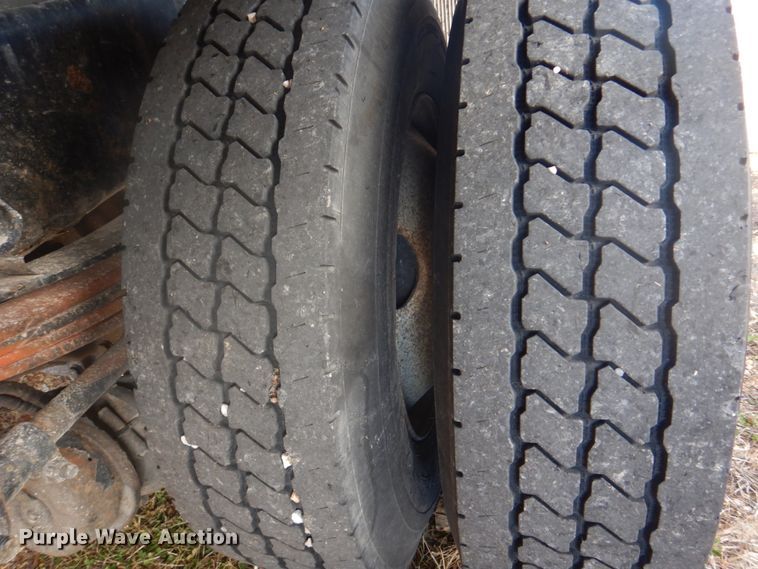 image for item DH8089 2009 Peterbilt 335  box truck