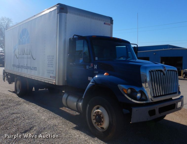 image for item DH8090 2014 International WorkStar 7300  box truck